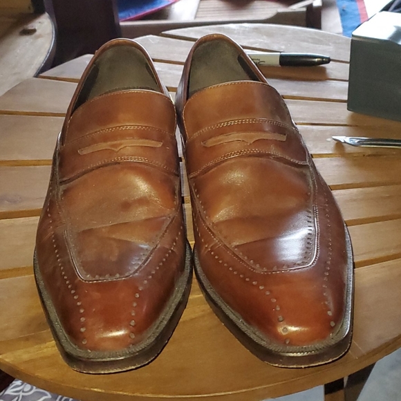 Mens shoes